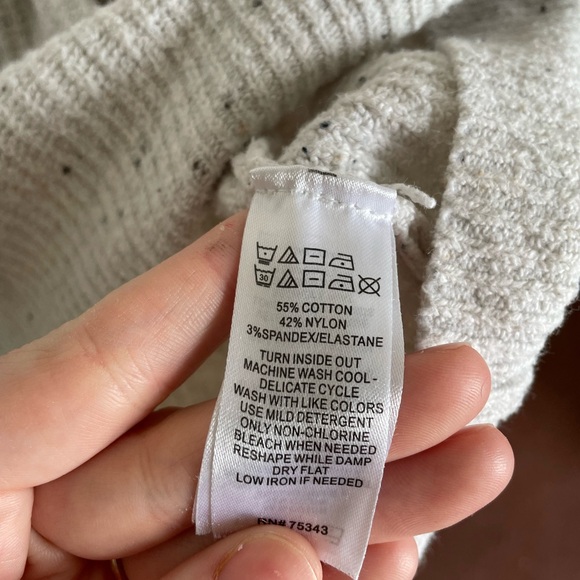 🌸Ruby Moon Sweater - Picture 6 of 7